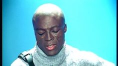 poster-9062-gap-give-seal-236x132