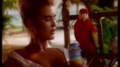 poster-919-tropico-jus-de-fruit-le-perroquet-236x132