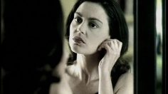 poster-9251-protection-femmes-anti-violence-make-up-236x132