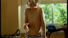 poster-9371-la-vache-qui-rit-l-album-de-famille-236x132