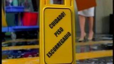 poster-9562-mercedes-benz-classe-a-parking-236x132