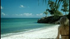 poster-9791-look-voyages-agence-de-tourisme-le-lagon-bleu-ou-vert-236x132