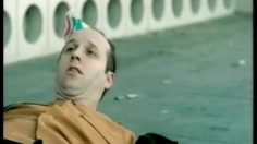 poster-9826-ibc-root-beer-menotte-a-un-bras-236x132