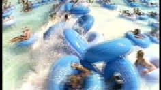 poster-9979-bmw-piscine-a-vague-236x132