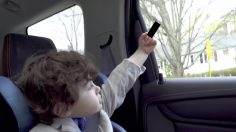 poster-26256-smart-forfour-swearing-kids-236x132