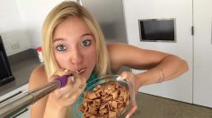 poster-26500-cinnamon-toast-crunch-cinnamon-toast-crunch-selfie-spoon-236x132