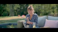 poster-27614-showroomprive-collection-irl-texto-236x132