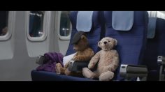 poster-27687-heathrow-airport-coming-home-for-christmas-236x132