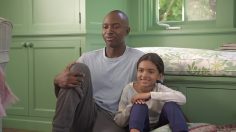 poster-27858-barbie-dads-who-play-barbie-236x132