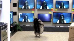 poster-27866-rings-tv-store-prank-236x132