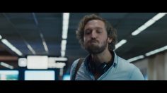 poster-28079-perrier-certains-voyageurs-viennent-de-loin-say-no-to-ordinary-236x132