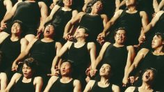 poster-28485-tsuyura-co-tuiles-sticking-together-no-matter-what-236x132