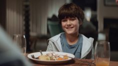 poster-28711-hewlett-packard-hp-hold-on-to-the-ones-you-love-236x132