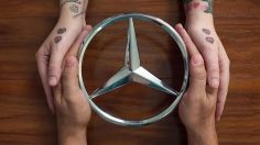 poster-29149-mercedes-benz-love-is-love-236x132