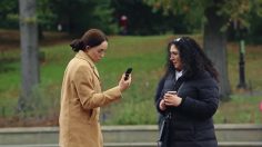 poster-29312-motorola-phone-lifebalance-com-real-people-236x132