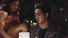 poster-29741-pond-s-men-lightning-oil-clear-bodybuilder-236x132