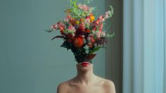 poster-30033-funnyhowflowersdothat-co-uk-collective-des-fleurs-we-need-more-flowers-236x132