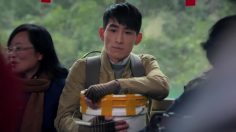 poster-30327-apple-iphone-xs-the-bucket-236x132