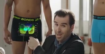 poster-30822-bonds-bonds-x-temp-the-glo-ball-warming-338x175