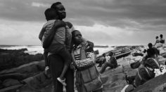 poster-31134-medecins-du-monde-on-s-en-fout-236x132