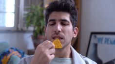 poster-31401-doritos-one-dorito-and-two-weeks-till-delivery-left-236x132